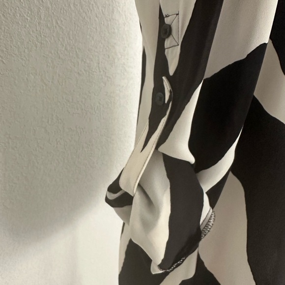 Express Black and White Striped Button Down Shirt - Picture 4 of 6